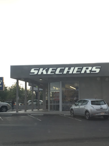 Skechers Fremont