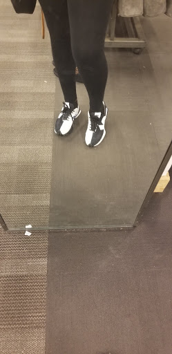 Shoe Store «DSW Designer Shoe Warehouse», reviews and photos, 110 Slater St, Manchester, CT 06040, USA