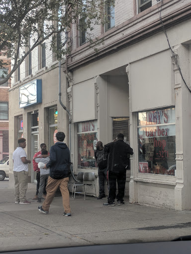 Barber Shop «Irbys Barber Shop», reviews and photos, 2828 Vine St # 1, Cincinnati, OH 45219, USA