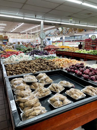 Asian Grocery Store «Vinh Phat Market», reviews and photos, 6105 Stockton Blvd, Sacramento, CA 95824, USA
