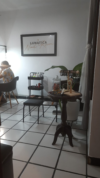 Lunática Nail Room