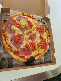 Pepperoni du Pizzas à emporter Pizza Belvedere Chez Monica à Albertville - n°4