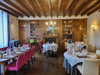 Atmosphère du Restaurant Auberge Du Val De Vienne à Sazilly - n°2