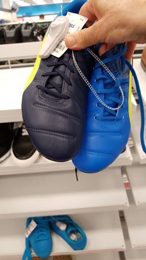 Clothing Store «Ross Dress for Less», reviews and photos, 17880 Newhope St, Fountain Valley, CA 92708, USA