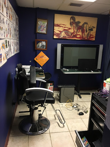 Auto Body Shop «Costantino Body Shop Inc», reviews and photos, 3148 9th St, Bradenton, FL 34205, USA