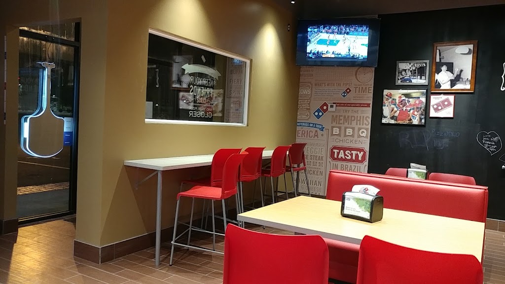 Domino's Pizza 52240
