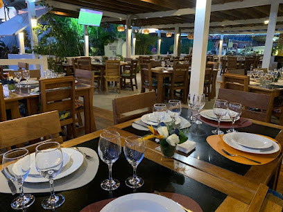 Restaurante O Naval - Luanda,s Naval Club, Rua Mortalla, Av. Murtala Mohamed, Luanda, Angola