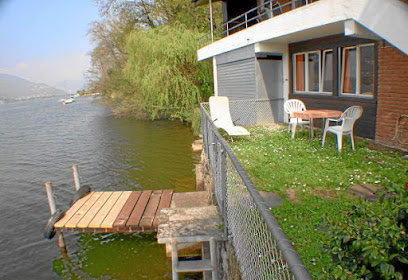 casafile 4½-Zimmer- Ferienhaus mit eigenem Bootssteg