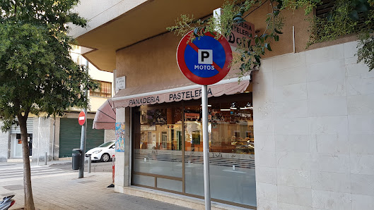 Panaderia Pasteleria Dofí C/ de l'Arxiduc Lluís Salvador, 107, Norte, 07004 Palma, Balearic Islands, España