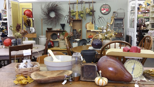 Antique Store «Alton Exchange Mall», reviews and photos, 2990 Homer M Adams Pkwy, Alton, IL 62002, USA