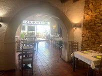Photos du propriétaire du Restaurant Le mas des oliviers à Saint-Zacharie - n°9