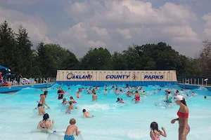 Waterford Oaks Wave Pool image