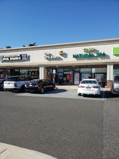 Shipping and Mailing Service «The UPS Store», reviews and photos, 2417 Jericho Turnpike, Garden City Park, NY 11040, USA