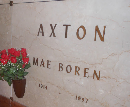 Funeral Home «Hendersonville Memory Gardens & Funeral Home», reviews and photos, 353 E Main St, Hendersonville, TN 37075, USA