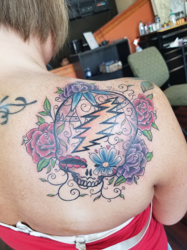 Tattoo Shop «Ink & Iron Custom Tattoo Studio», reviews and photos, 3700 N Cicero Ave, Chicago, IL 60641, USA