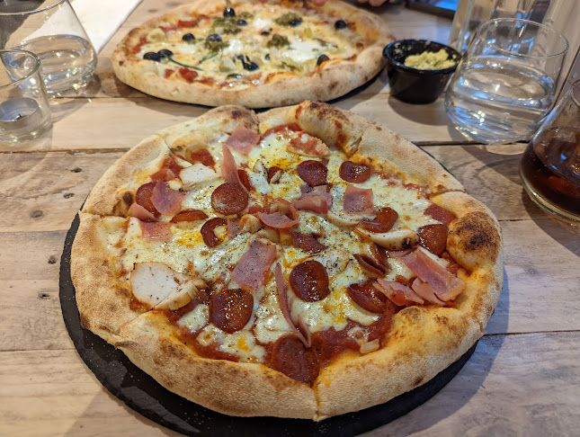 DOUGH&co Woodfired Pizza Swindon - Pizza