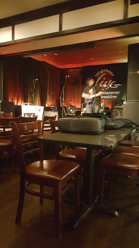 Bar & Grill «10th Street Live Bar & Grill», reviews and photos, 104 N 10th St, Kenilworth, NJ 07033, USA
