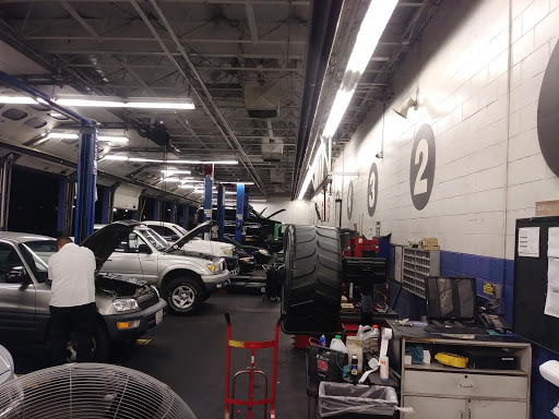 Auto Parts Store «Pep Boys Auto Parts & Service», reviews and photos, 581 N Main St, Corona, CA 92880, USA