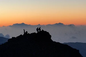 Rando et Trekking à La Réunion : Guide de Randonnée Austral Altitude La Réunion image
