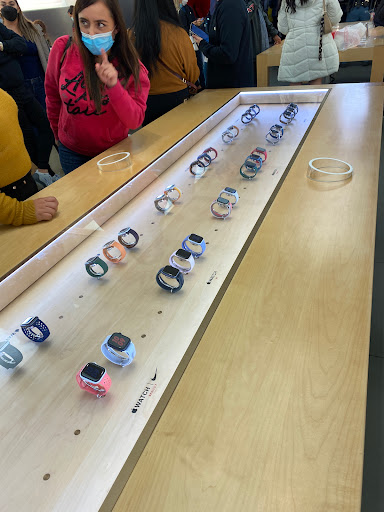 Computer Store «Apple Cielo Vista Mall», reviews and photos, 8401 Gateway Blvd W, El Paso, TX 79925, USA