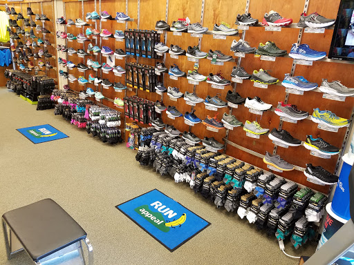 Sporting Goods Store «Peter Glenn Ski & Sports», reviews and photos, 1900 Okeechobee Blvd, West Palm Beach, FL 33409, USA