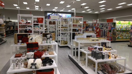 Department Store «Target», reviews and photos, 1 Mystic View Rd, Everett, MA 02149, USA