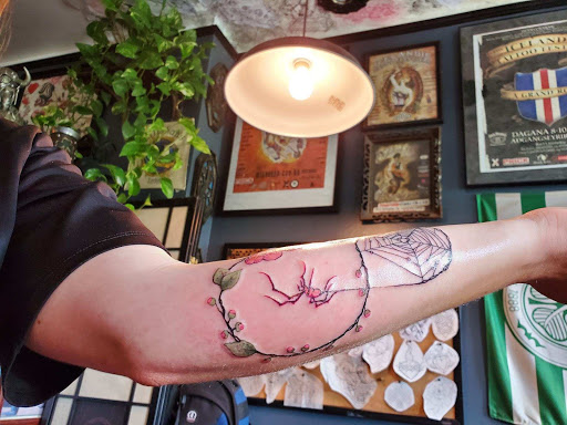 Tattoo Shop «Bloodeagle Tattoo Studio», reviews and photos, 406 S Craig St, Pittsburgh, PA 15213, USA