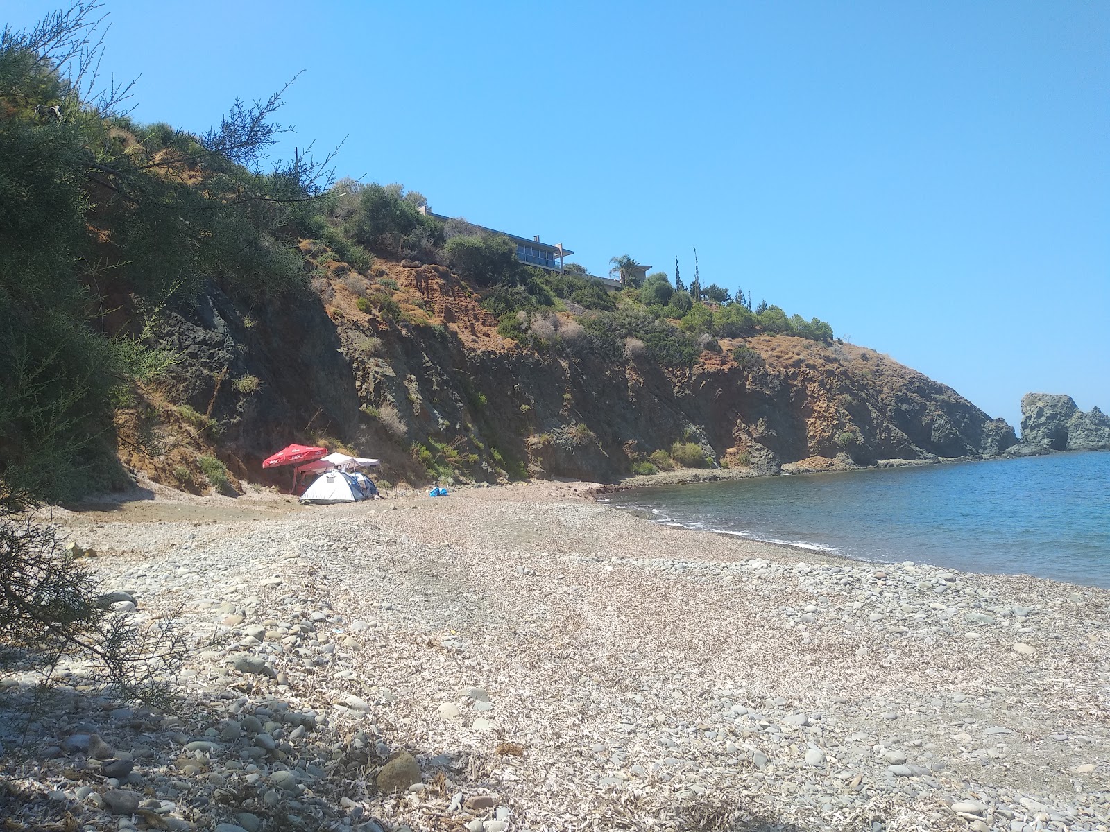 Φωτογραφία του Paradise beach με επίπεδο καθαριότητας εν μέρει καθαρό