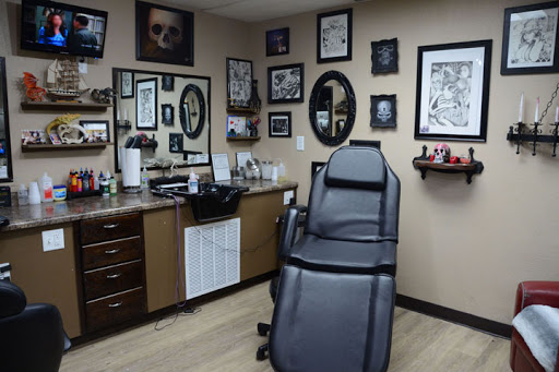 Explore dutch tattoo ideas, creative tattoo ideas in Ottumwa, available at Family Tradition TattoosPiercings