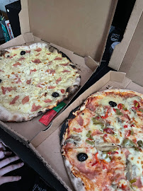 Plats et boissons du Pizzeria Pizza Du Pont à Nîmes - n°4