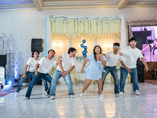 De La O Entertainment & Valses image