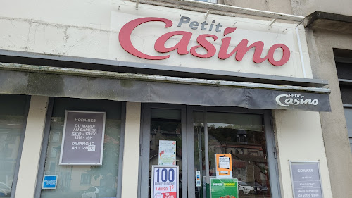 Petit Casino à Olliergues