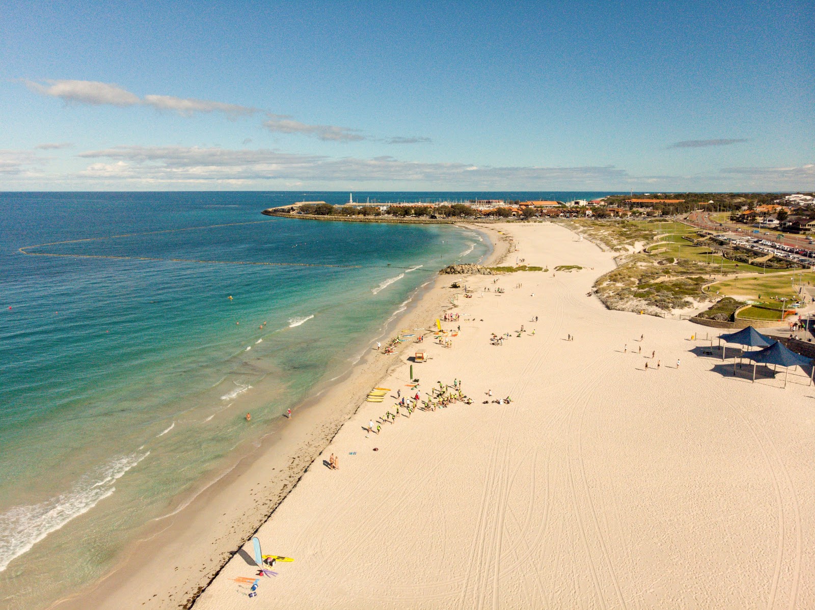 Φωτογραφία του Sorrento Beach με μπεζ άμμος επιφάνεια