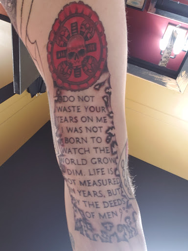 Tattoo Shop «Broken Lantern Tattoo», reviews and photos, 1931 Belgrade Ave, Charleston, SC 29407, USA