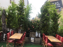 Atmosphère du Restaurant méditerranéen L'ILIADE à Paris - n°2