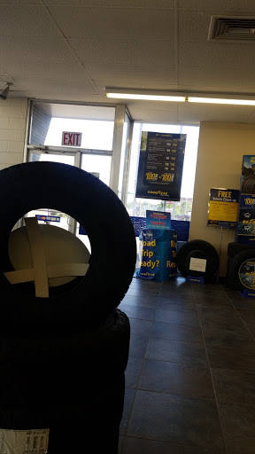 Tire Shop «Goodyear Auto Service Center», reviews and photos, 624 S Broadway St, Little Rock, AR 72201, USA