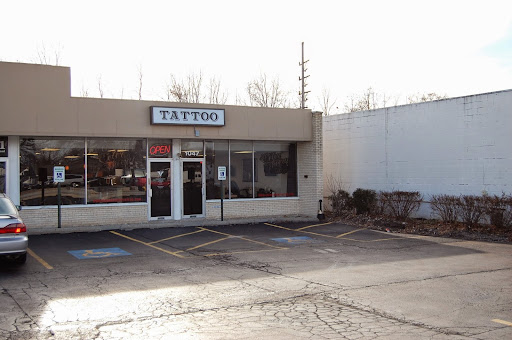 Tattoo Shop «Color Theory Tattoo», reviews and photos, 1047 E St Charles Rd, Lombard, IL 60148, USA