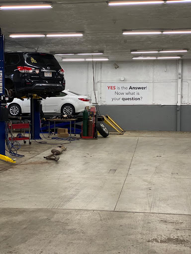 Auto Repair Shop «Pleasant Car Care», reviews and photos, 441 Watertown St, Newton, MA 02458, USA