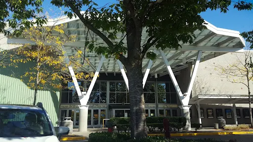 Movie Theater «AMC Loews Woodinville 12», reviews and photos, 17640