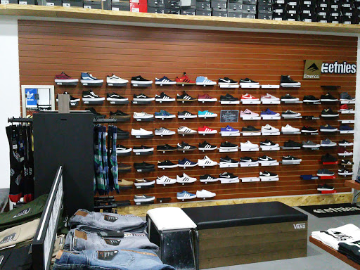 Skateboard Shop «Exodus Ride Shop», reviews and photos, 7401 Highland Rd, White Lake, MI 48383, USA