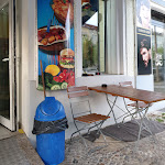 Photo n°2 de l'avis de Petro.. fait le 18/07/2019 à 18:23 sur le  Frieden Kebaphaus à Berlin