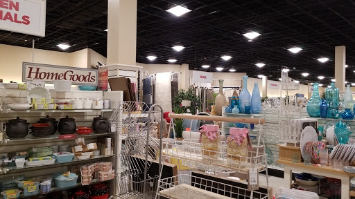 Department Store «T.J. Maxx & HomeGoods», reviews and photos, 80 S Tunnel Rd, Asheville, NC 28805, USA