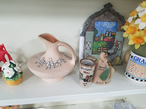 Thrift Store «Sun Rise Thrift Store», reviews and photos, 1880 S Havana St, Aurora, CO 80012, USA