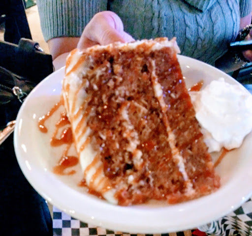 Bar & Grill «South East Gears & Cheers», reviews and photos, 23333 Aurora Rd, Bedford Heights, OH 44146, USA