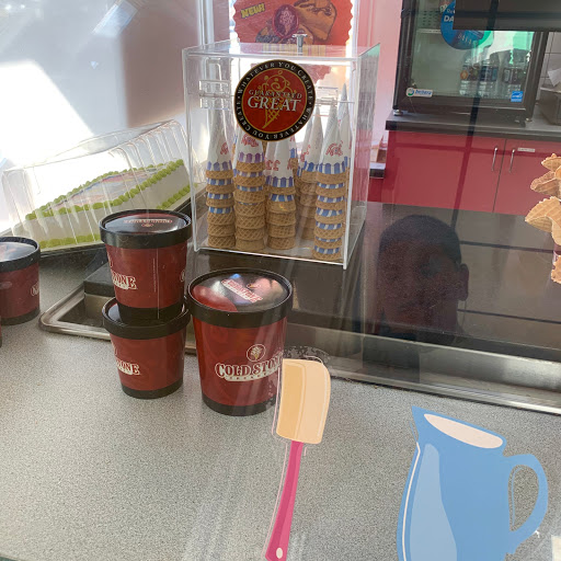 Ice Cream Shop «Cold Stone Creamery», reviews and photos, 14370 Culver Dr #1, Irvine, CA 92604, USA