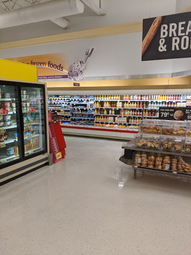 Grocery Store «Stop & Shop», reviews and photos, 334 NJ-31, Flemington, NJ 08822, USA