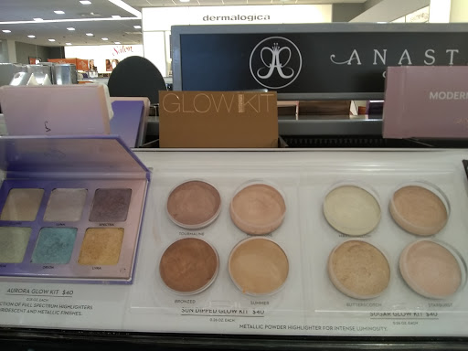 Hair Salon «Ulta Beauty», reviews and photos, 2654 E. Colonial Dr., Orlando, FL 32803, USA