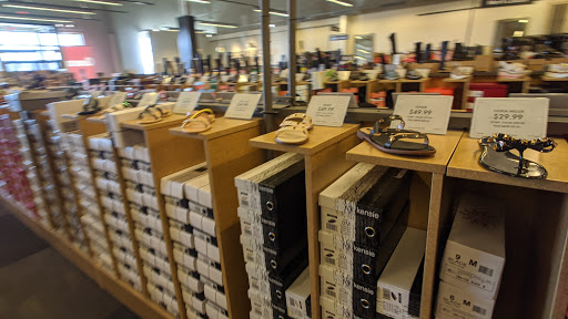 Shoe Store «DSW Designer Shoe Warehouse», reviews and photos, 11500 Burleigh St., Wauwatosa, WI 53222, USA