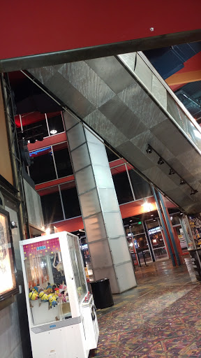 Movie Theater «Regal Cinemas Alamo Quarry 16», reviews and photos, 255 E Basse Rd, San Antonio, TX 78209, USA