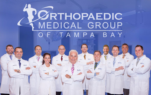Knee specialists in Tampa